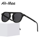 Óculos de Sol Ovais Unissexo – Estilo Vintage & Steampunk
Descubra o equilíbrio perfeito entre moda arrojada e atitude rebelde com estes óculos de sol ovais de design vintage. Com um estilo inspirado no steampunk, rebite