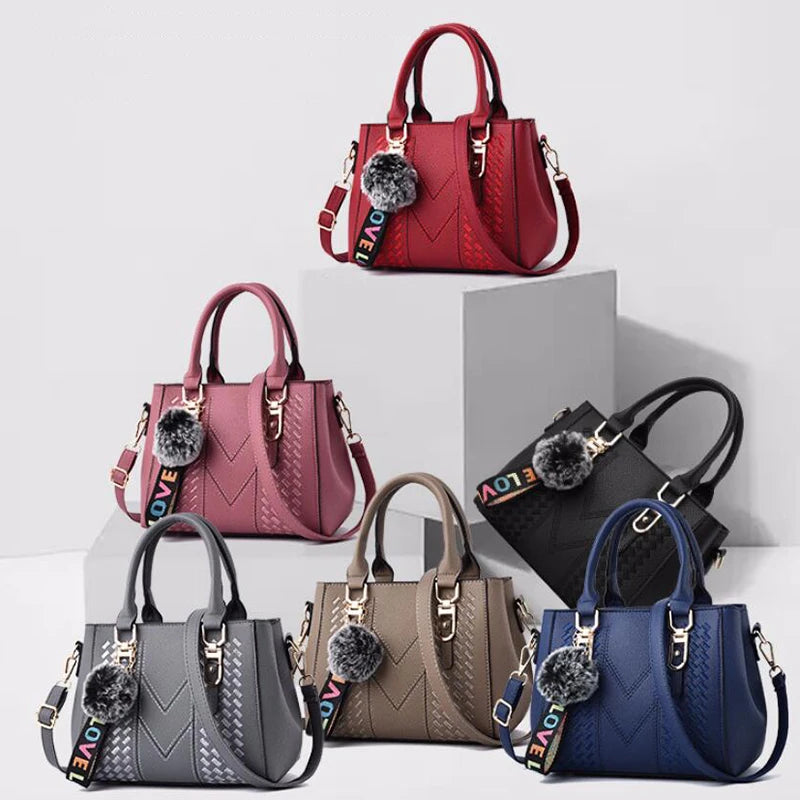 Bolsas de Mensageiro Bordadas para Mulher – Elegância em Couro com Detalhes Exclusivos

Descubra as nossas bolsas de mensageiro em couro, cuidadosamente bordadas à mão, perfeitas para mulheres que valorizam estilo e func