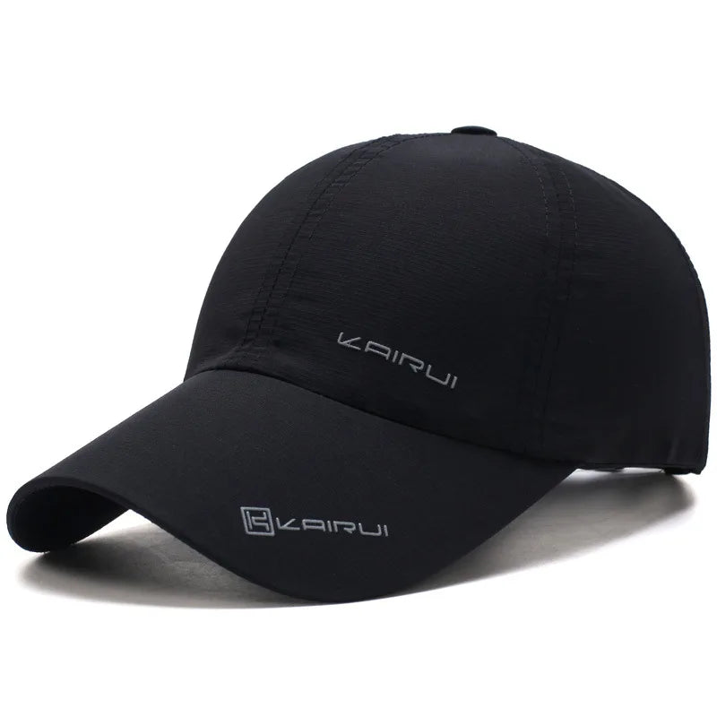 Boné Estilo Beisebol Unissexo – Ideal para o Verão
Boné casual e moderno, perfeito para dias de sol. Com design clássico estilo beisebol, este acessório combina conforto, estilo urbano e proteção solar.