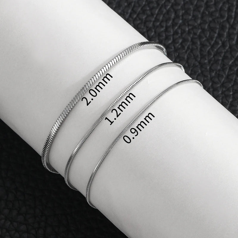 Pulseira Estilo Cadeia Cobra em Aço Inoxidável – Unissexo, Elegância Urbana
Adicione um toque ousado e sofisticado ao seu visual com esta pulseira de cadeia tipo osso de cobra, feita em aço inoxidável de alta durabilid