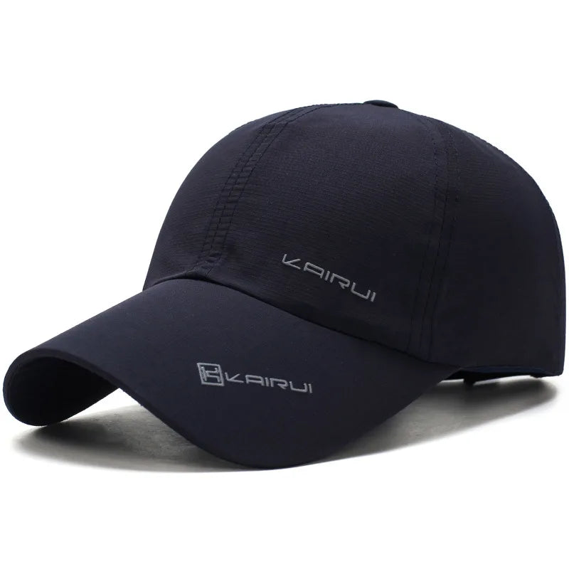 Boné Estilo Beisebol Unissexo – Ideal para o Verão
Boné casual e moderno, perfeito para dias de sol. Com design clássico estilo beisebol, este acessório combina conforto, estilo urbano e proteção solar.