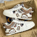 Tênis Casual de Couro para Homem – Conforto e Estilo para Skate, Corrida e Atividades ao Ar Livre

Descubra o equilíbrio perfeito entre design sofisticado e durabilidade robusta com estes ténis de couro masculinos. Ideai