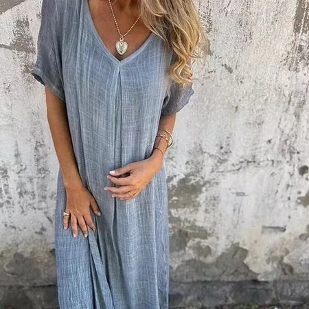 Vestido Feminino em Algodão e Linho – Estilo Casual e Elegante
Um vestido leve, fresco e versátil para os dias de verão.
Confeccionado em tecido natural de algodão e linho, oferece conforto absoluto com um toque de sofi