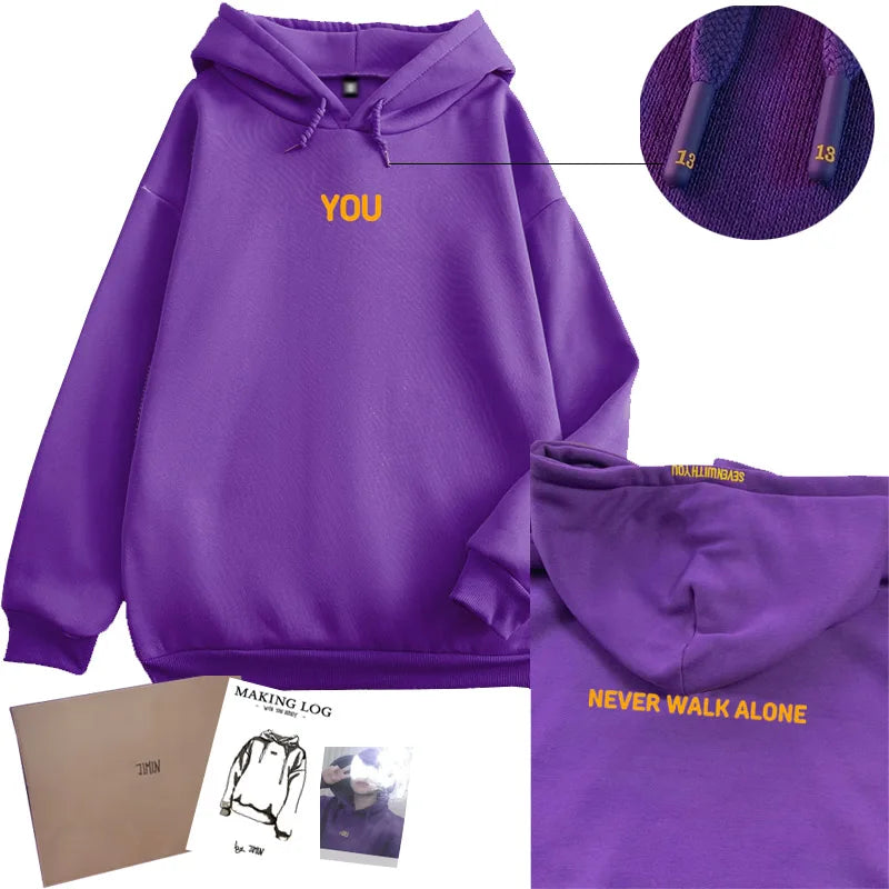 Moletom Roxo Jimin – "Você Nunca Caminha Sozinho" | Edição 2024
Leva para casa um pedaço do universo BTS com este moletom original inspirado no Jimin!
Com design exclusivo e a icónica frase “You Never Walk Alone”,