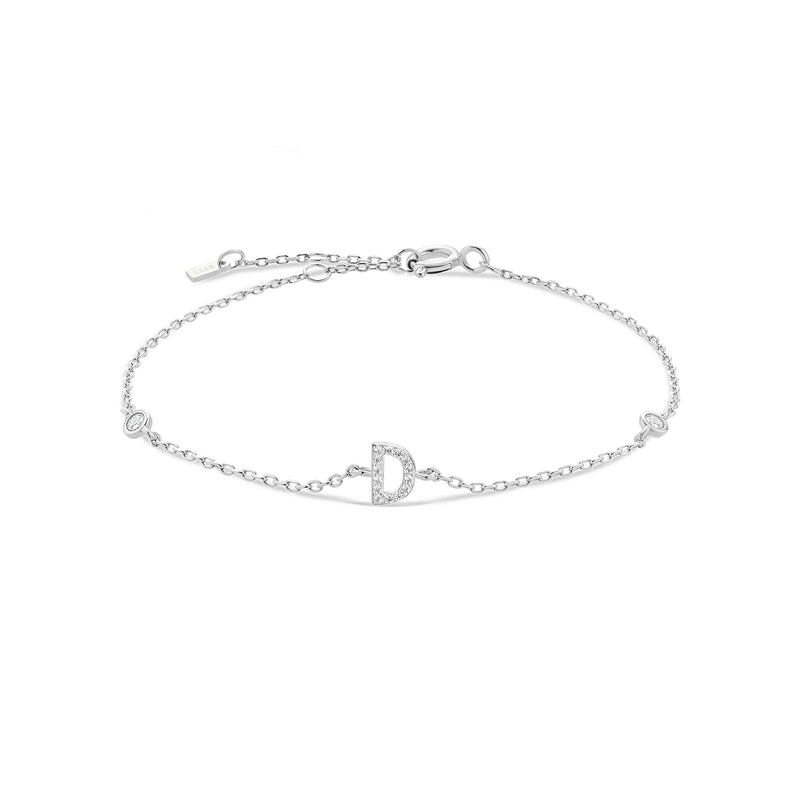 Pulseira Personalizada ANDYWEN com Inicial – Prata Esterlina 925 & Banho de Ouro
Descubra a elegância da joalharia personalizada com a pulseira ANDYWEN — uma peça sofisticada em prata esterlina 925 com banho de ouro bri