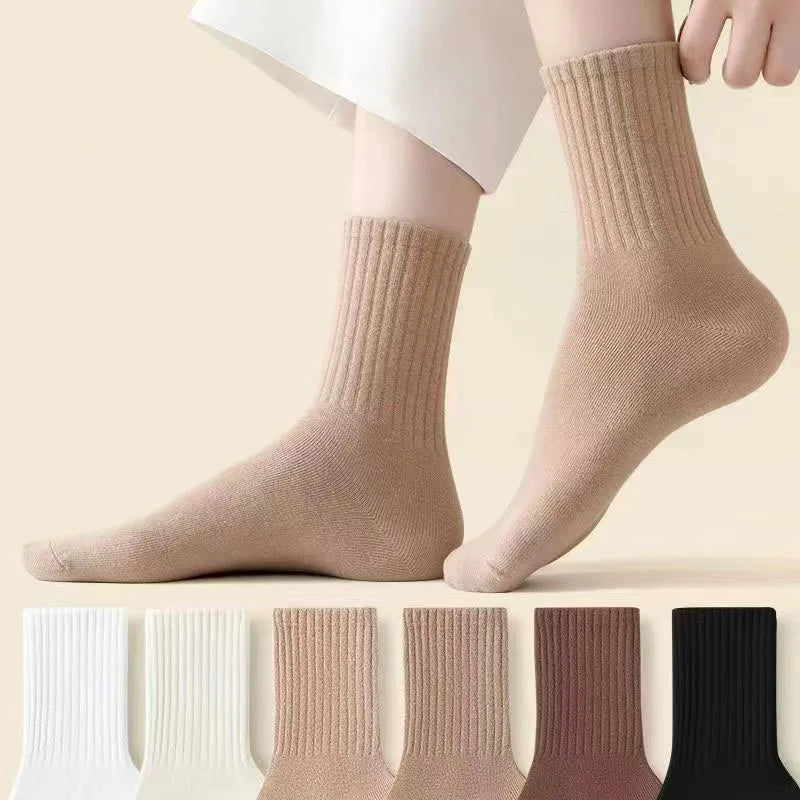 6 Pares de Meias Femininas Primavera/Outono – Comprimento Médio para Botas, Sem Costuras, Estilo Montão e Meias Longas

Desfrute de conforto e estilo com este conjunto de 6 pares de meias femininas, ideais para a primaver