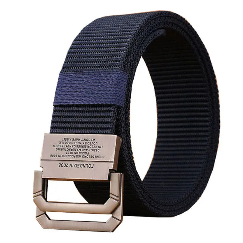 Cinto Masculino Luxuoso de Designer – Estilo Casual e Tático para Homens

Descubra o equilíbrio perfeito entre estilo e funcionalidade com este cinto masculino premium. Ideal para complementar jeans e roupas casuais, este