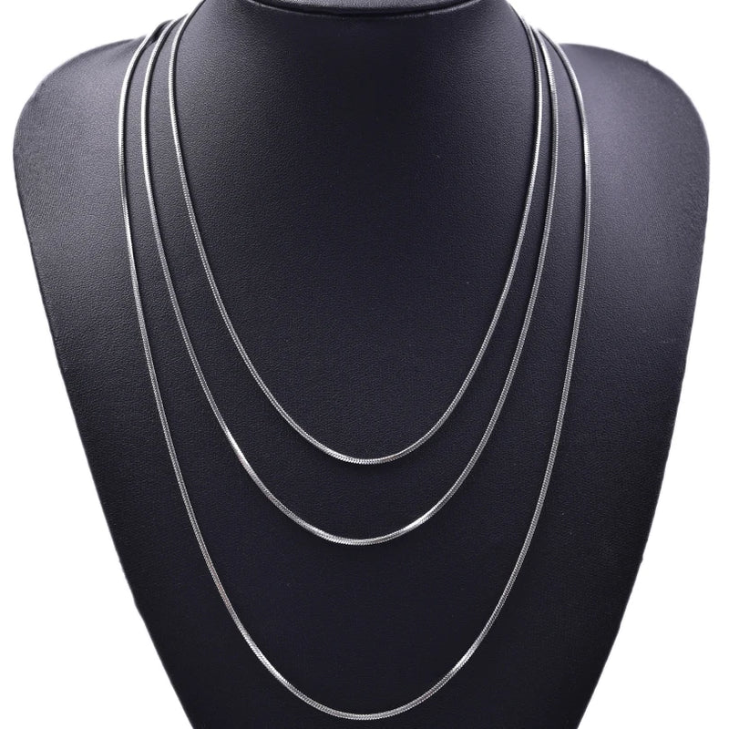 Colar Corrente Estilo Cobra em Aço Inoxidável – 45cm a 70cm
Joia versátil e intemporal para homens e mulheres

💎 Ideal para revenda ou uso pessoal, este colar tipo cobra é feito em aço inoxidável de alta qualidade,