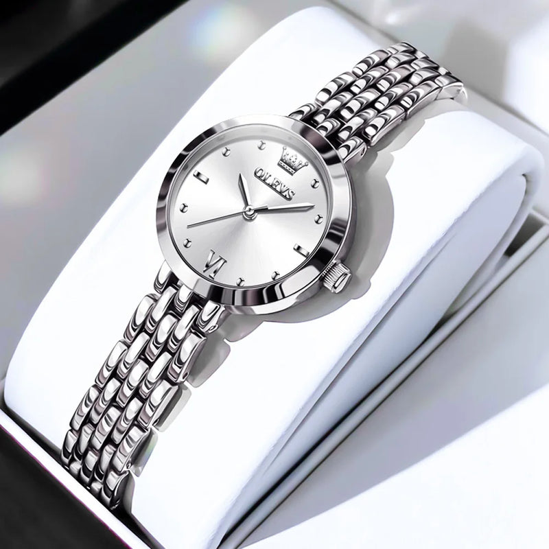 Relógio Feminino de Luxo OLEVS – Elegância e Sofisticação em Cada Detalhe
Descubra o charme intemporal dos relógios de luxo OLEVS. Com um design dourado elegante, este relógio feminino combina moda e minimalismo, send