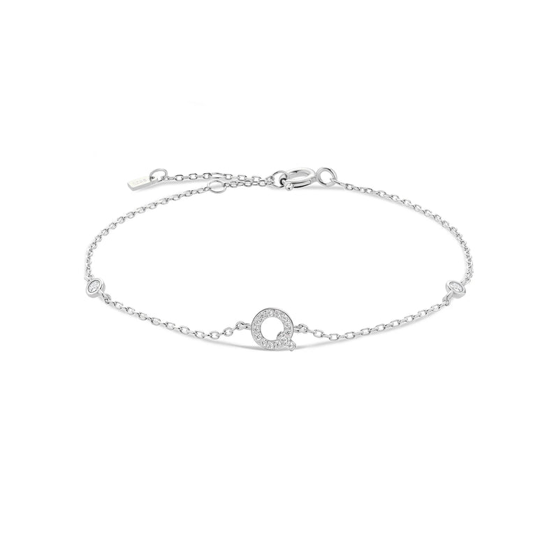 Pulseira Personalizada ANDYWEN com Inicial – Prata Esterlina 925 & Banho de Ouro
Descubra a elegância da joalharia personalizada com a pulseira ANDYWEN — uma peça sofisticada em prata esterlina 925 com banho de ouro bri