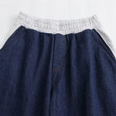 Conjunto Jeans Feminino com Recortes – Tendência Outono/Inverno 2025
Renova o teu estilo com este conjunto jeans moderno e cheio de atitude, perfeito para os dias mais frescos de outono e inverno!
Com recortes estratégico