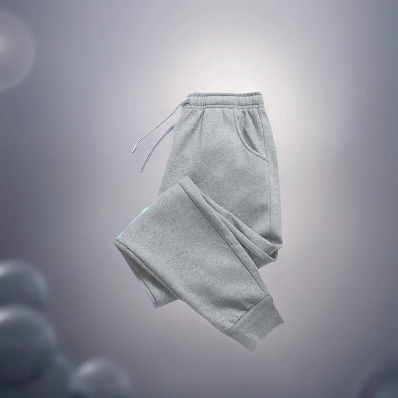Calças de Treino Outono/Inverno 2024 – Unissexo
Descubra o conforto e estilo das nossas calças de moletom para corrida, jogging e uso diário. Perfeitas para homens e mulheres que valorizam uma peça casual e versátil, i