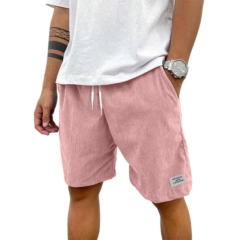 Calções Masculinos em Corduroy Leve – Estilo Casual & Streetwear
Calções versáteis e confortáveis, ideais para quem valoriza estilo e praticidade no dia a dia. Confeccionados em tecido de corduroy leve e respirável,