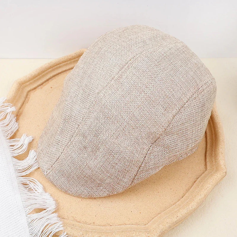 Boina Masculina Estilo Britânico – Primavera/Verão
Um clássico que nunca sai de moda! Esta boina masculina em estilo britânico retro é perfeita para os dias mais quentes da primavera e verão.