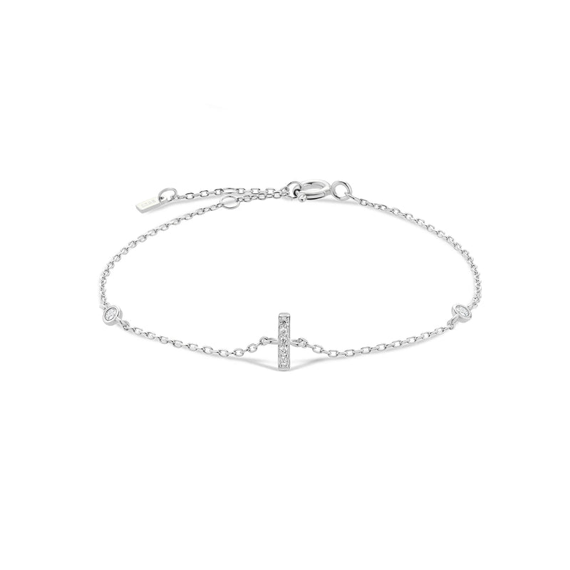Pulseira Personalizada ANDYWEN com Inicial – Prata Esterlina 925 & Banho de Ouro
Descubra a elegância da joalharia personalizada com a pulseira ANDYWEN — uma peça sofisticada em prata esterlina 925 com banho de ouro bri