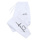 Calças de Fato de Treino Femininas com Estampa de Coração – Conforto & Estilo para o Dia a Dia
Leves, confortáveis e cheias de estilo — estas calças casuais femininas são perfeitas para o dia a dia, treinos ou momen