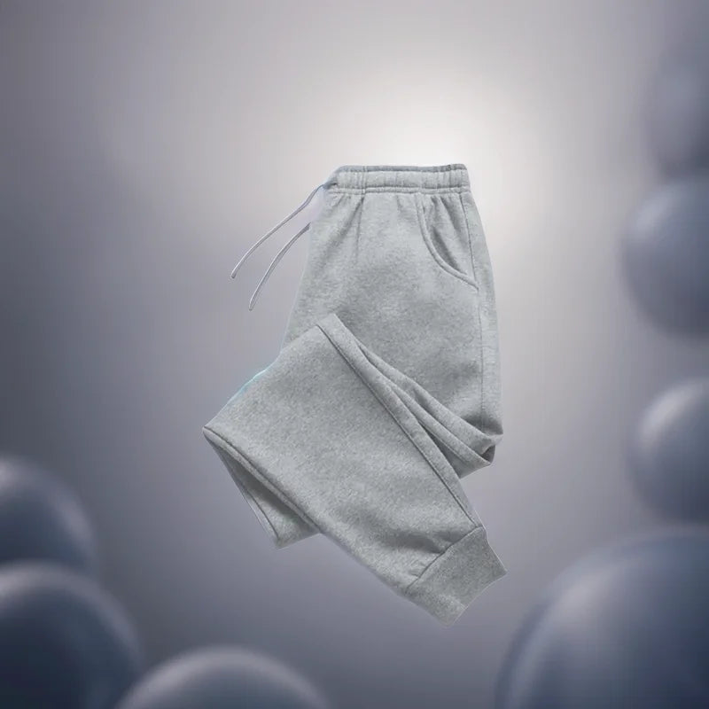 Calças de Treino Outono/Inverno 2024 – Unissexo
Descubra o conforto e estilo das nossas calças de moletom para corrida, jogging e uso diário. Perfeitas para homens e mulheres que valorizam uma peça casual e versátil, i