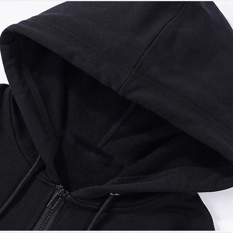 Sweatshirts Masculinas com Capuz – Estilo Urbano para o Outono
Descobre os casacos ideais para os dias frescos!
Estes sweats com capuz e fecho de correr combinam conforto, estilo e praticidade.
Com um corte solto e urbano,