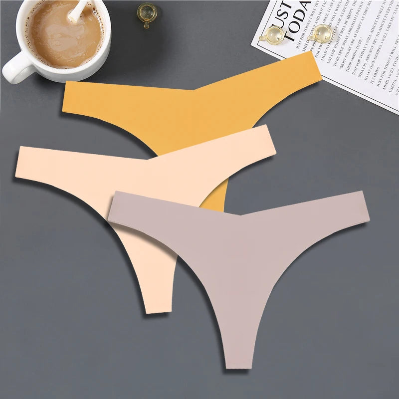 INETOO – Pack de 3 Calcinhas Femininas em Seda Fria
Modelo V-Cintura • Sem Costuras • Respirável • Sensual & Confortável

Descubra o equilíbrio perfeito entre conforto e sensualidade com este pack de 3 calcinhas FI