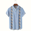 Camisa Masculina Estilo Havaiano com Estampa Étnica – Verão Casual Oversized
Destaque-se com esta camisa masculina de verão, perfeita para quem procura conforto e estilo com um toque ousado.
Com estampa gráfica étnica