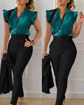 Conjunto Feminino Elegante 2 Peças – Verão Estampado com Decote em V e Calças com Cinto
Atualize o seu guarda-roupa com este conjunto feminino elegante e versátil, perfeito para os dias quentes de verão.
A parte superi