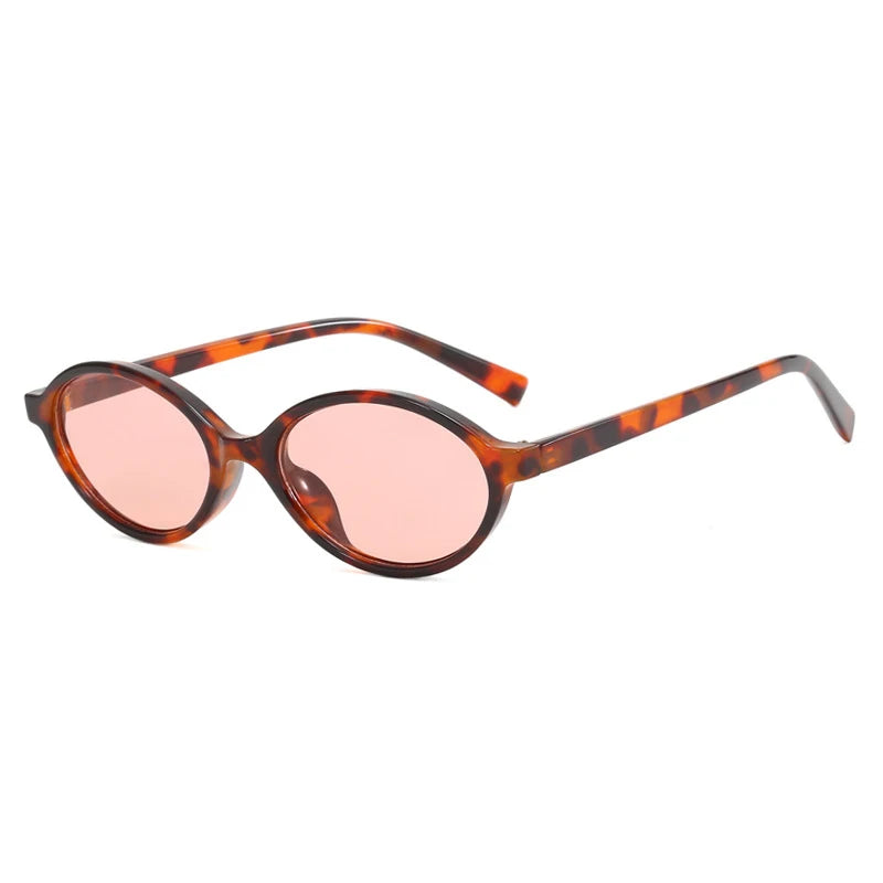 Óculos de Sol Oval com Estampa de Onça – Estilo Vintage e Moderno
Realça o teu visual com estes óculos de sol ovalados com padrão de onça, perfeitos para mulheres que adoram um toque ousado e elegante.
Com um design l