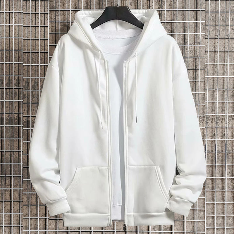 Sweatshirts Masculinas com Capuz – Estilo Urbano para o Outono
Descobre os casacos ideais para os dias frescos!
Estes sweats com capuz e fecho de correr combinam conforto, estilo e praticidade.
Com um corte solto e urbano,
