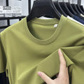 Camiseta Masculina Conforto Premium – Verão | 45,3% Lyocell
Descubra o conforto absoluto com esta camiseta masculina de verão, feita com 45,3% Lyocell, um tecido natural conhecido pela suavidade, frescura e propriedades a