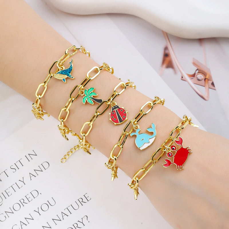 Pulseira de Arte em Esmalte – Edição Luxo Inspirada na Natureza

Descubra o charme desta pulseira única, com detalhes esmaltados em temas delicados como besouro, caranguejo, peixe e árvore – símbolos de força, liber