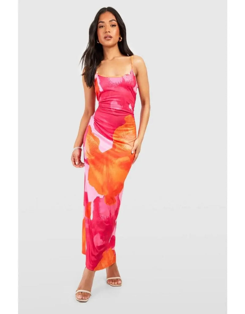 Vestido Longo Floral Estilo Fada – Slim, Sexy e Leve para o Verão Y2K
Encante-se com este vestido longo floral estilo fada, perfeito para os dias quentes de verão. Com alças finas, corte slim que valoriza a silhueta e te