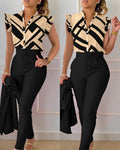 Conjunto Feminino Elegante 2 Peças – Verão Estampado com Decote em V e Calças com Cinto
Atualize o seu guarda-roupa com este conjunto feminino elegante e versátil, perfeito para os dias quentes de verão.
A parte superi