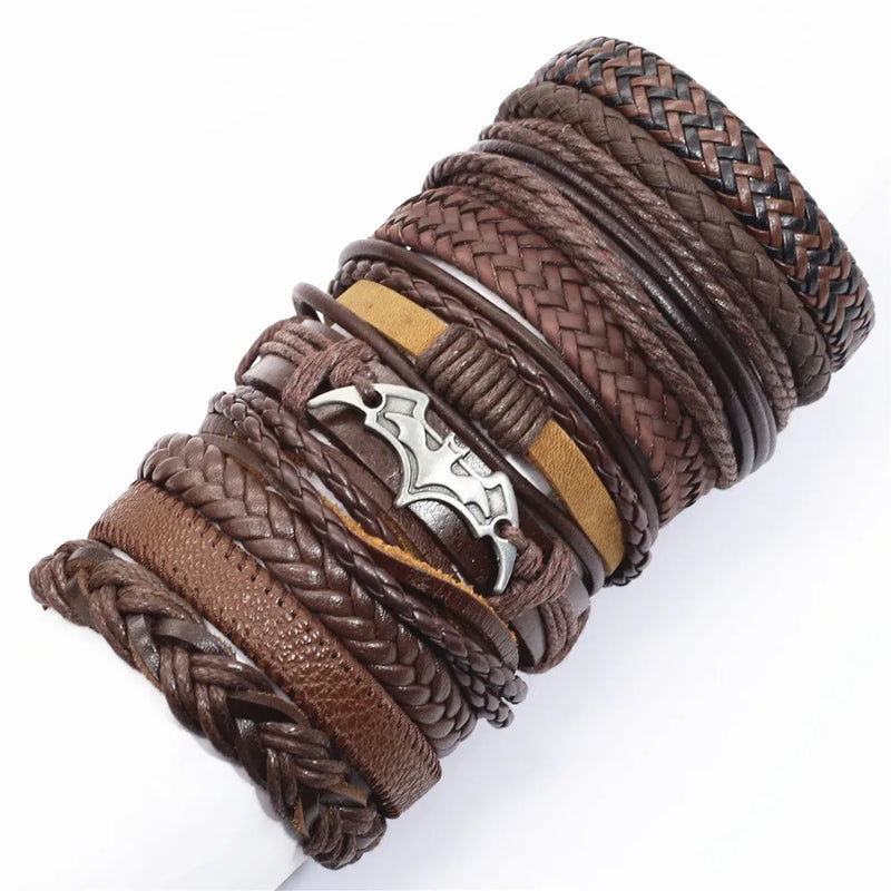 Conjunto de 10 Pulseiras Masculinas em Couro – Estilo Artesanal e Atemporal
Descubra o equilíbrio perfeito entre estilo e autenticidade com este conjunto de 10 pulseiras masculinas em couro entrançado.
Feitas à mão com