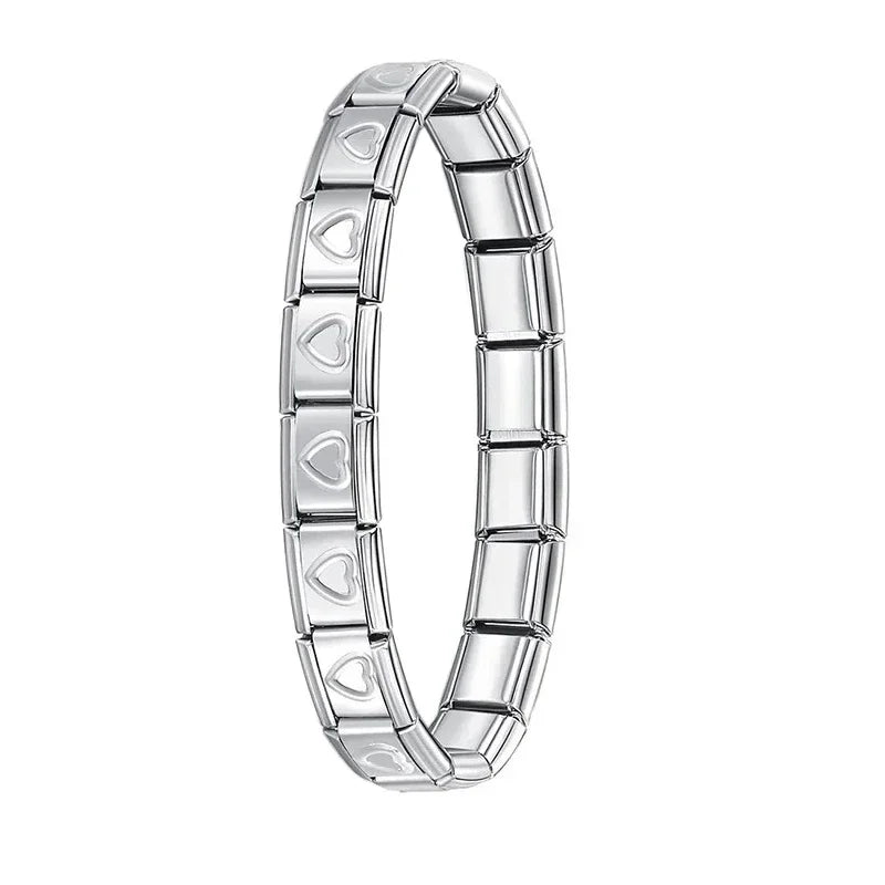 Pulseira Italiana Elástica com Charme – Hapiship
Estilo clássico com um toque moderno

Descubra a elegância atemporal da pulseira de charme italiana Hapiship, com design elástico e acabamento refinado em aço inoxidáve