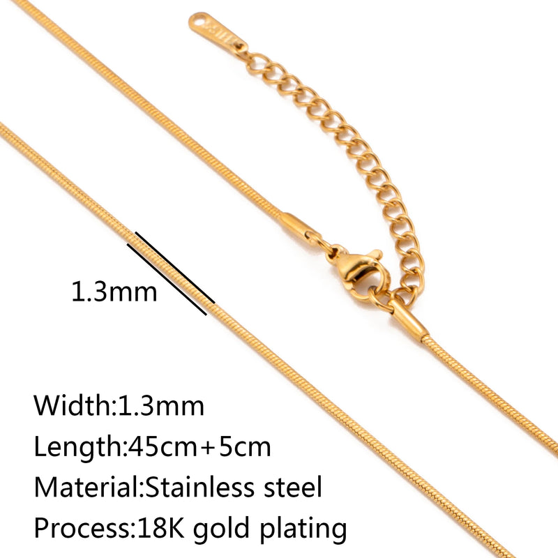 Colar em Aço Inoxidável Dourado 18K – Corrente Ajustável com Design Cruz, Cubana ou Ripple (5 unidades)
Eleve o estilo com este conjunto de colares premium em aço inoxidável, com revestimento PVD em dourado 18K, que ga