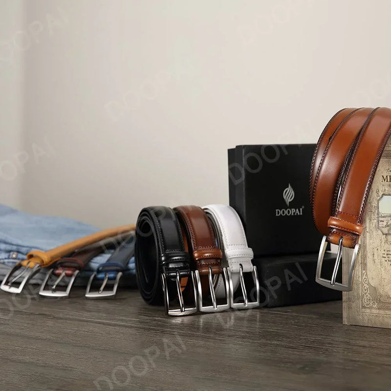 Cinto de Couro Masculino em Couro Legítimo – Design Casual e Atual
Descubra o equilíbrio perfeito entre estilo e durabilidade com este cinto masculino feito em couro de vaca legítimo. Equipado com uma fivela de agulha cl