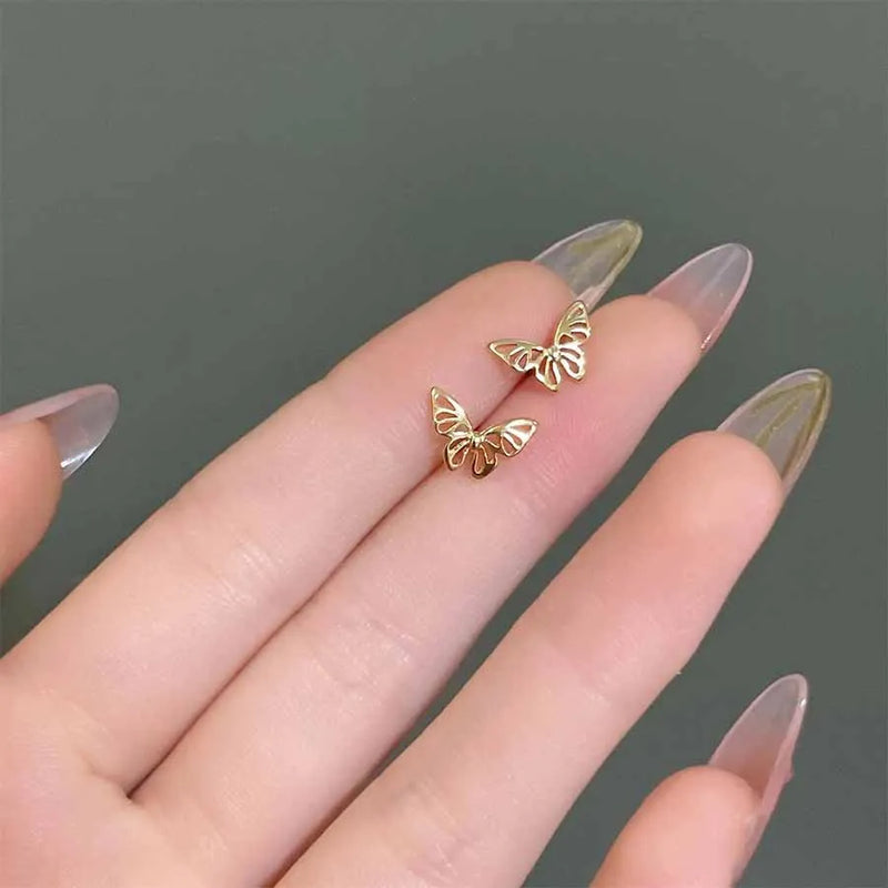 Brinco Pequeno Estrela em Prata 925 – Elegância Delicada para o Dia a Dia

Descubra a simplicidade sofisticada deste brinco pequeno em formato de estrela, feito em prata 925 de alta qualidade. Ideal para quem procura um ac