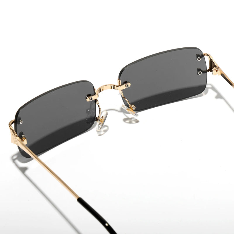 Óculos de Sol Ruiao 2025 – Design sem Moldura com Proteção UV400
Descubra o equilíbrio perfeito entre estilo moderno e proteção avançada com os óculos de sol Ruiao 2025. Com um design sem aro (rimless), estrutura me
