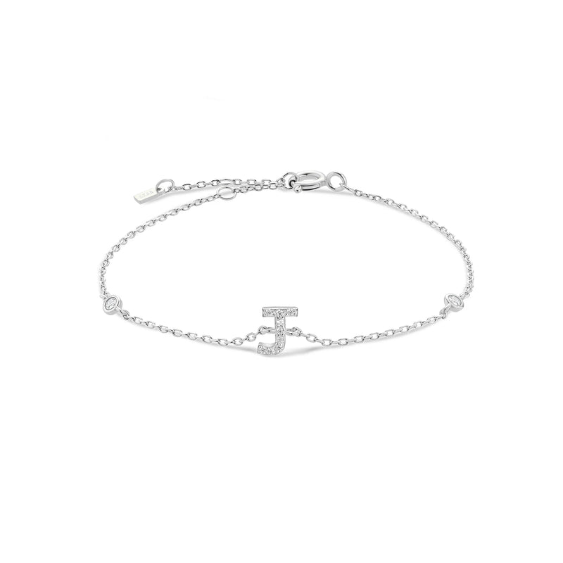 Pulseira Personalizada ANDYWEN com Inicial – Prata Esterlina 925 & Banho de Ouro
Descubra a elegância da joalharia personalizada com a pulseira ANDYWEN — uma peça sofisticada em prata esterlina 925 com banho de ouro bri