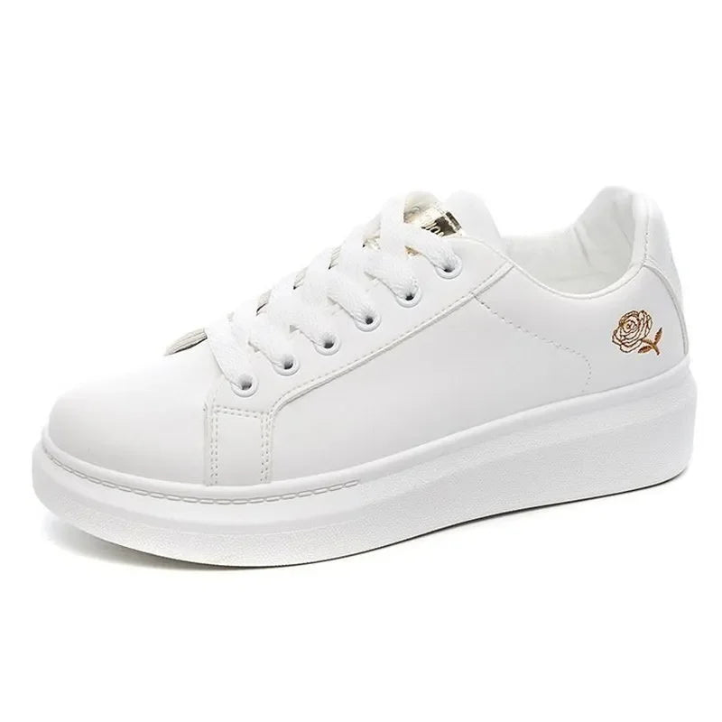 Tênis Casuais Femininos 2023 – Estilo, Conforto e Versatilidade para Primavera e Outono
Descubra o equilíbrio perfeito entre moda e funcionalidade com estes ténis brancos, leves e respiráveis. Com detalhes bordados em f