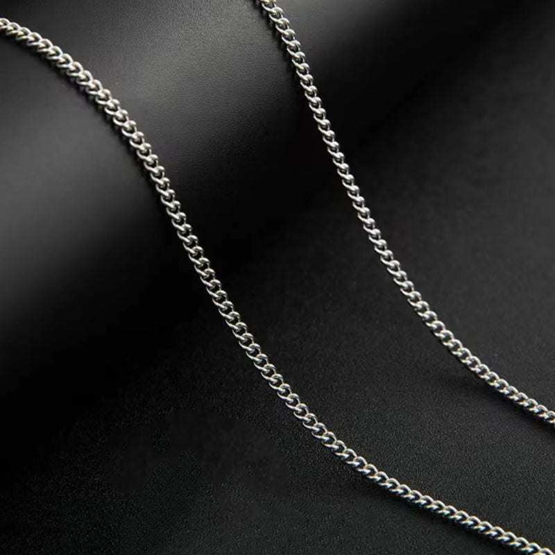Colar Cubano Masculino em Aço Inoxidável – 3mm
Minimalista, elegante e resistente — este colar cubano de 3mm é o acessório ideal para quem valoriza estilo e durabilidade. Fabricado em aço de titânio inoxidável, é