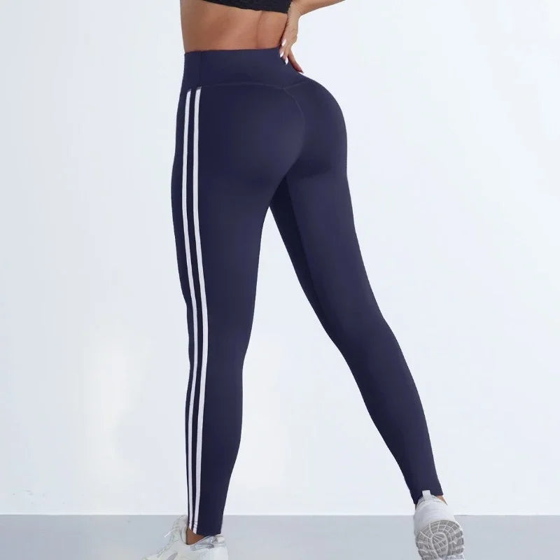 Leggings de Yoga Femininas – Cintura Alta, Efeito Levanta Bumbum, Estilo & Performance
Descobre o equilíbrio perfeito entre conforto e estilo com estas leggings desportivas femininas. Com design slim de cintura alta e deta