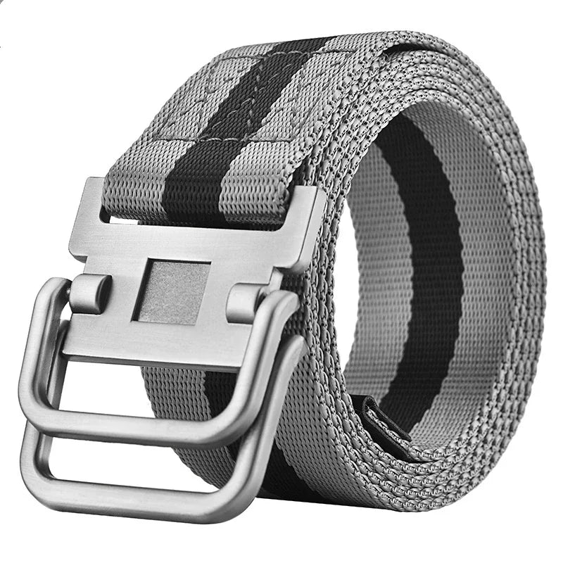 Cinto Unissexo de Lona com Fivela Dupla em Metal – Estilo Casual e Versátil

Este cinto de lona resistente, com fivela dupla em metal, é o acessório perfeito para completar o seu visual casual. Com um design moderno e mi