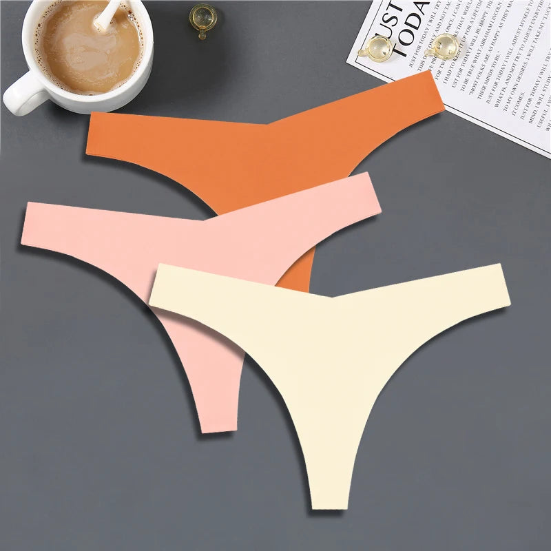 INETOO – Pack de 3 Calcinhas Femininas em Seda Fria
Modelo V-Cintura • Sem Costuras • Respirável • Sensual & Confortável

Descubra o equilíbrio perfeito entre conforto e sensualidade com este pack de 3 calcinhas FI