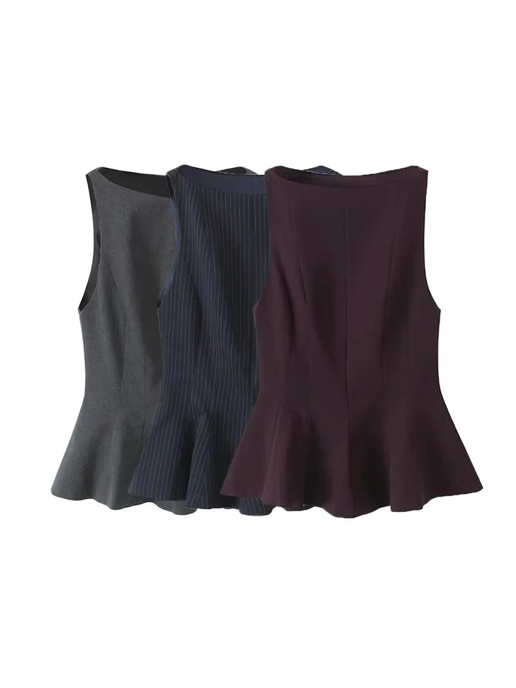 Top Feminino Elegante com Folhos TRZA – Sem Mangas, Decote Redondo, Fecho Lateral
Descubra o equilíbrio perfeito entre elegância e conforto com as blusas TRZA. Este modelo sem mangas, com folhos delicados, decote redondo