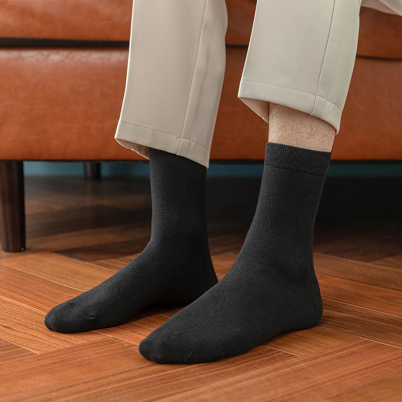 Pack 10 Pares de Meias de Algodão para Homem – Novos Estilos

Descubra o conforto e a qualidade das nossas meias de algodão, perfeitas para o homem moderno. Este pack inclui 10 pares de meias macias, respiráveis e duráv