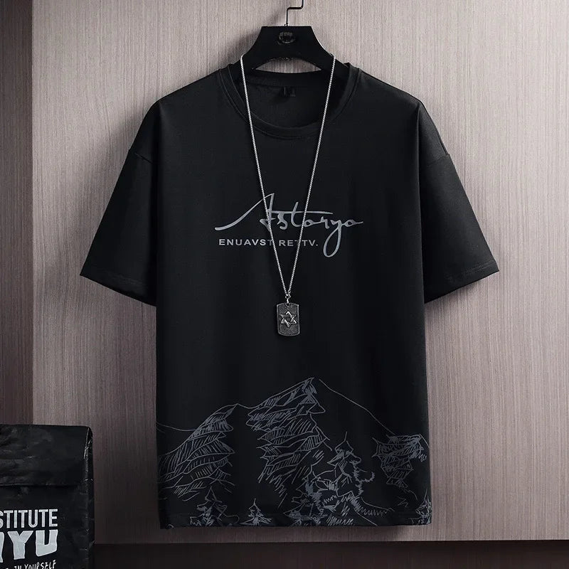 Conjunto Casual Masculino 2 Peças – Camiseta Manga Curta em Seda de Gelo com Estampa Gradient + Shorts Esportivo de Verão

Desfrute do máximo conforto e estilo neste verão com o nosso conjunto masculino casual. A camise
