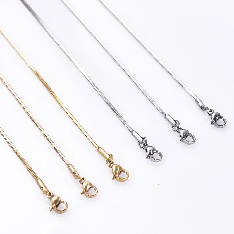 Colar Corrente Estilo Cobra em Aço Inoxidável – 45cm a 70cm
Joia versátil e intemporal para homens e mulheres

💎 Ideal para revenda ou uso pessoal, este colar tipo cobra é feito em aço inoxidável de alta qualidade,