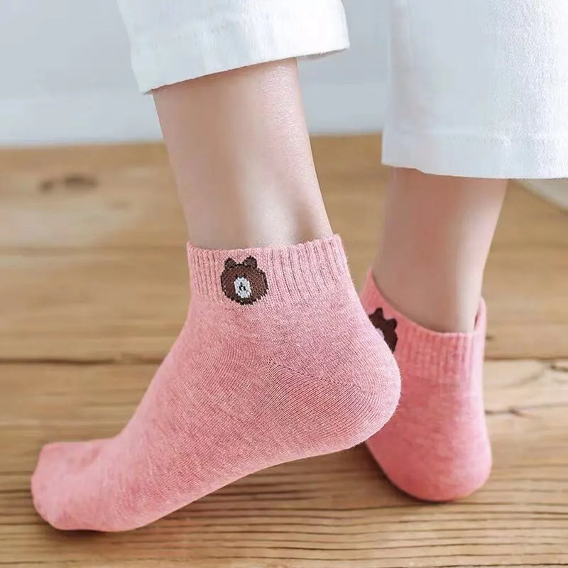 Conjunto de 10 Pares de Meias Baixas Femininas com Estampas de Ursinhos Fofos – Elegantes, Respiráveis e Super Confortáveis para o Teu Dia a Dia Casual

Descobre o equilíbrio perfeito entre estilo e conforto com este con