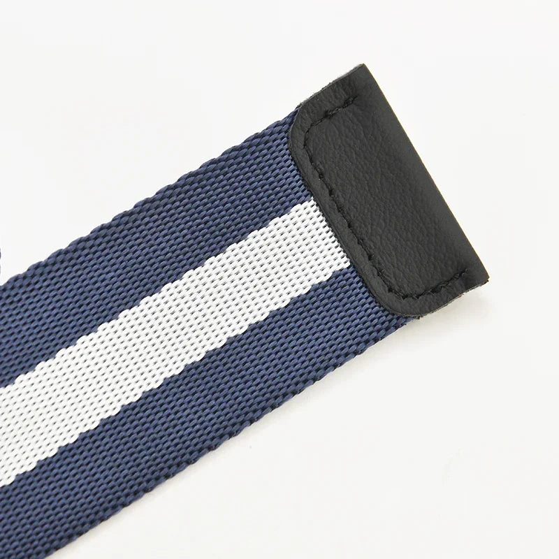 Cinto Unissexo de Lona com Fivela Dupla em Metal – Estilo Casual e Versátil

Este cinto de lona resistente, com fivela dupla em metal, é o acessório perfeito para completar o seu visual casual. Com um design moderno e mi