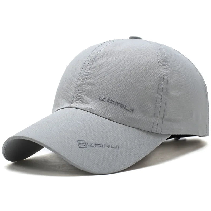 Boné Estilo Beisebol Unissexo – Ideal para o Verão
Boné casual e moderno, perfeito para dias de sol. Com design clássico estilo beisebol, este acessório combina conforto, estilo urbano e proteção solar.